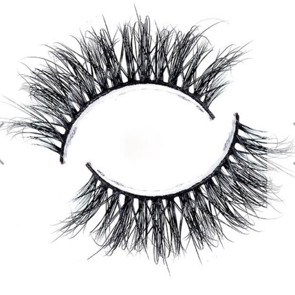 LAVAA BEAUTY Flirty Lash Set - Picture 6 of 9